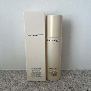 MAC Hyper Real Serumizer